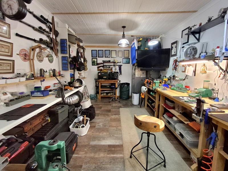 5 Bedroom Property for Sale in Duyker Eiland Western Cape